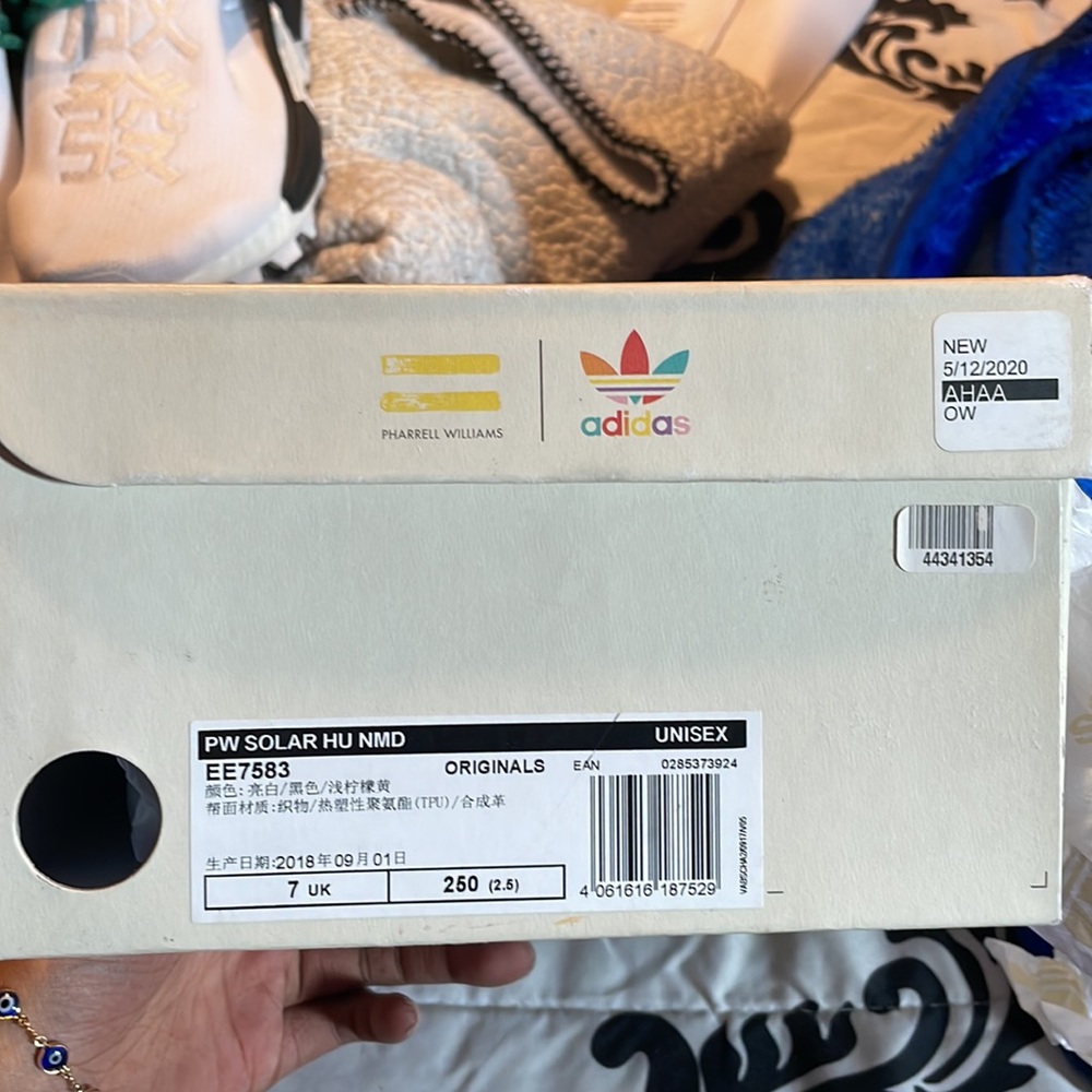 Never worn Human Races - Picture 4 of 6